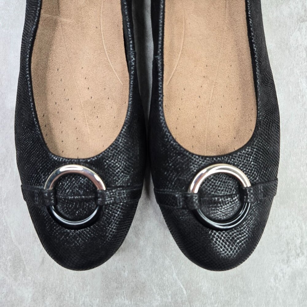Clarks Ballet Flats Sz 10 Black Embossed Leather Comfort Dressy Ballerina Shoes - Picture 3 of 11